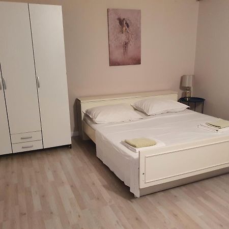 신 Apartman Luka 아파트 외부 사진