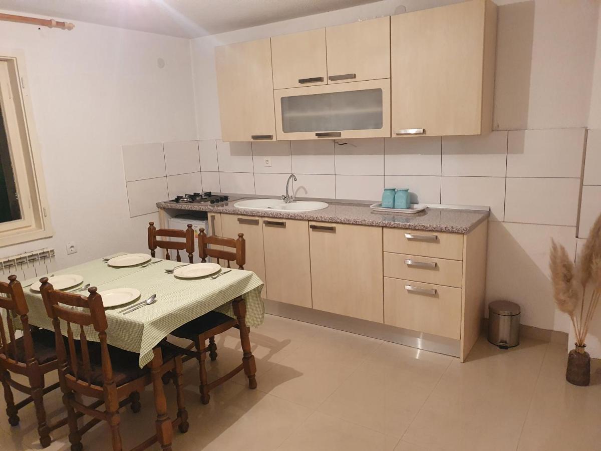 신 Apartman Luka 아파트 외부 사진